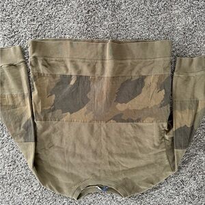 Zara Camouflage Long Sleeve Shirt women’s Small